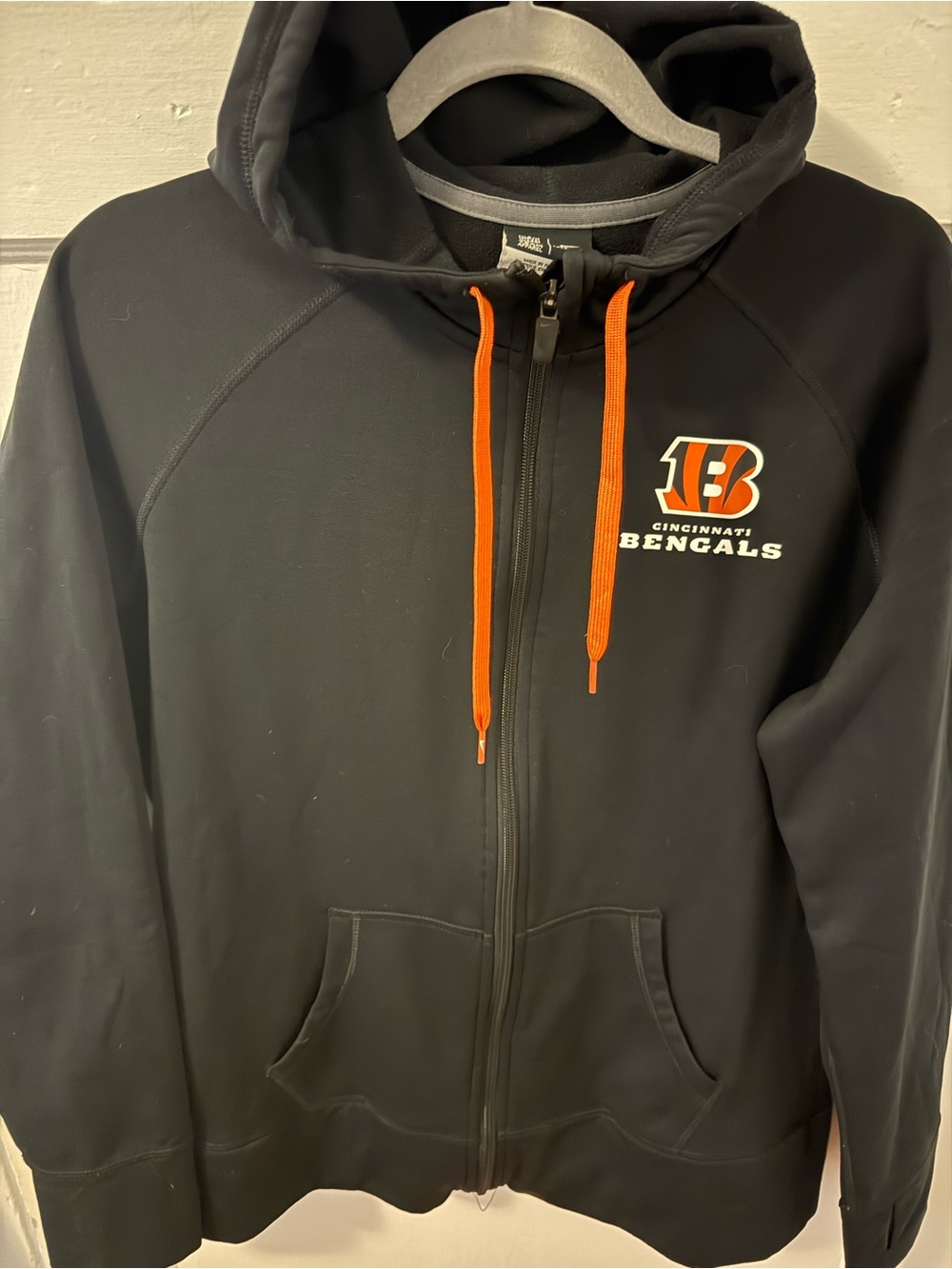 Nike Black Cincinnati Bengals Full‑Zip Hoodie with Orange Drawstrings
